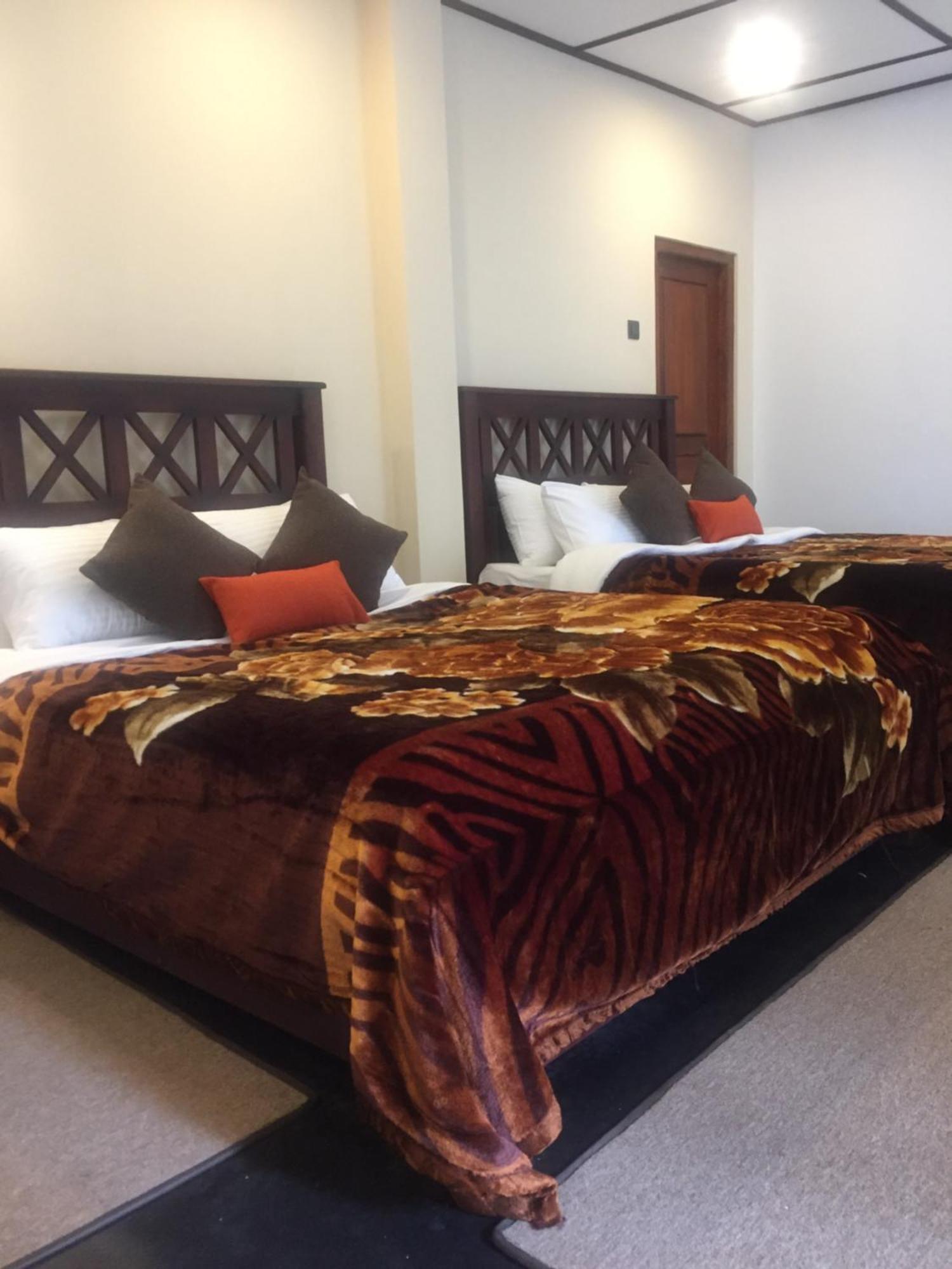 Suriya Guest Hotel Nuwara Eliya Exterior photo