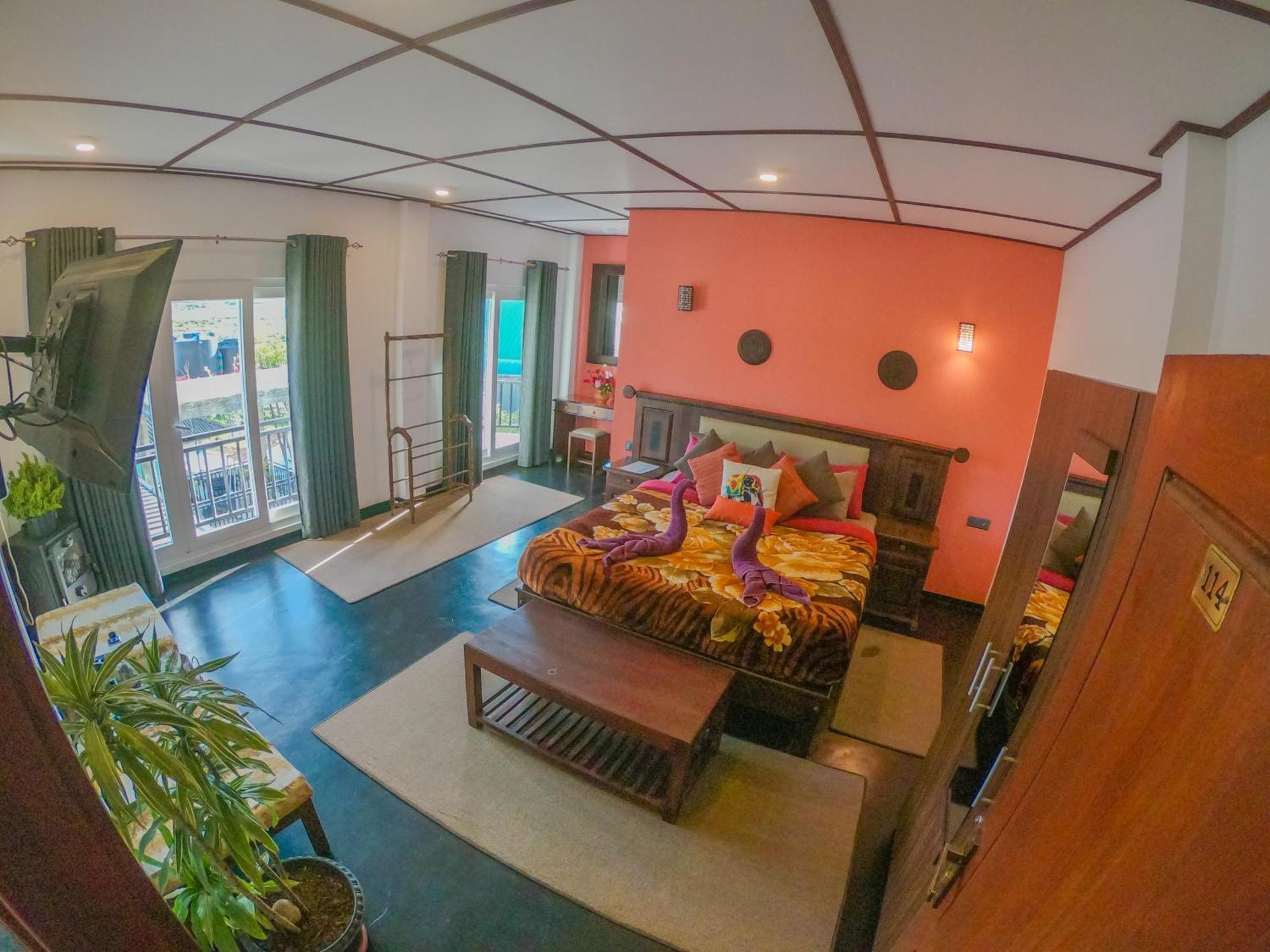 Suriya Guest Hotel Nuwara Eliya Exterior photo