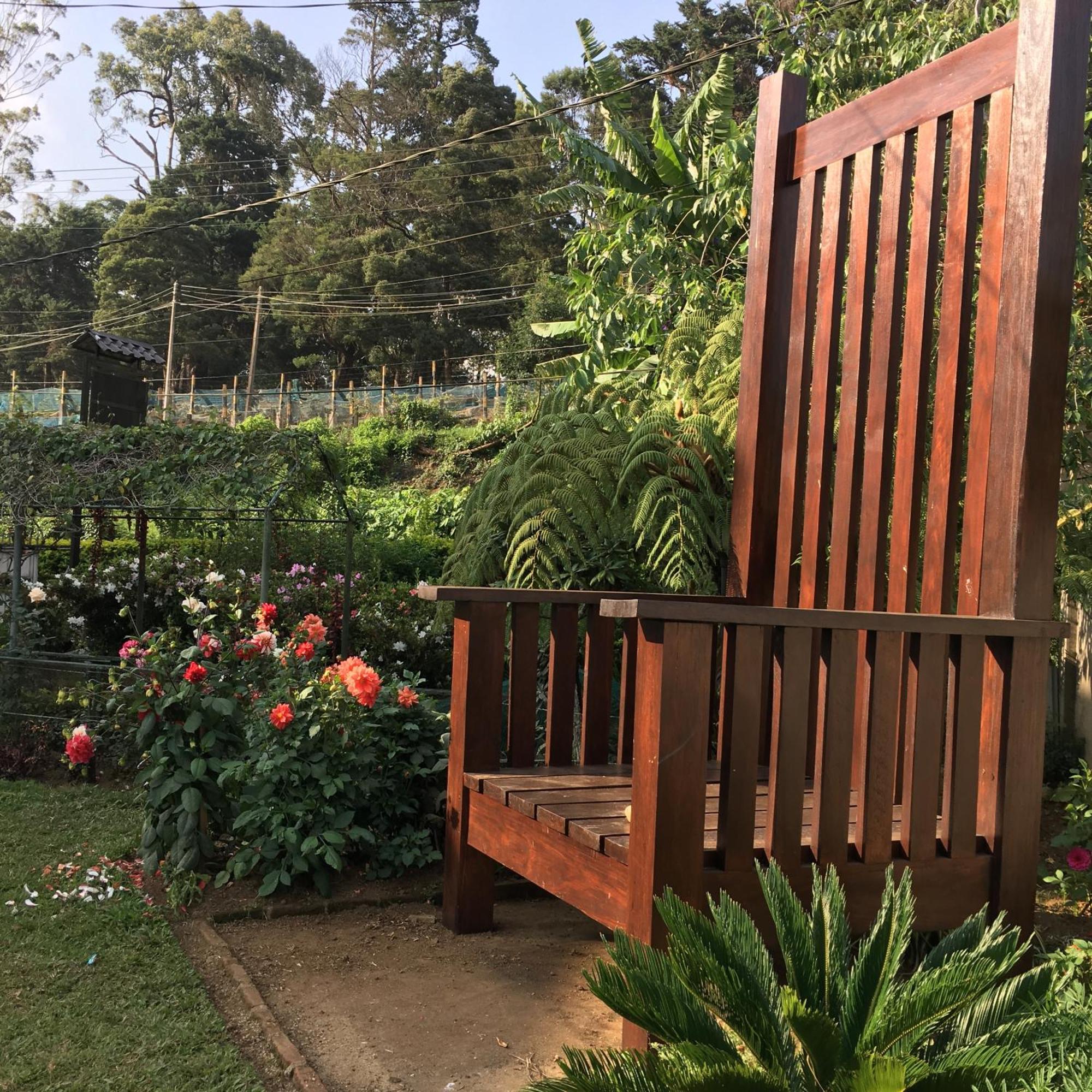 Suriya Guest Hotel Nuwara Eliya Exterior photo